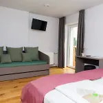 Pokljuka 3* Goreljek